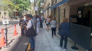aluvión de demandas en Argentina para solicitar la ciudadanía española | elperiodico.com