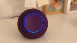 así rinde el nuevo altavoz compacto más potente de Amazon