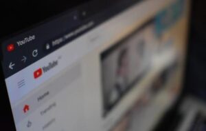 denuncian que la plataforma de videos borró canales sin explicación