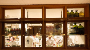 una pareja imbatible en el restaurante que acerca el océano a Bogotá