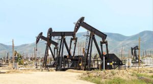 vuelve a caer en ‘contango’ y el precio se hunde un 4%, su mayor caída en un mes