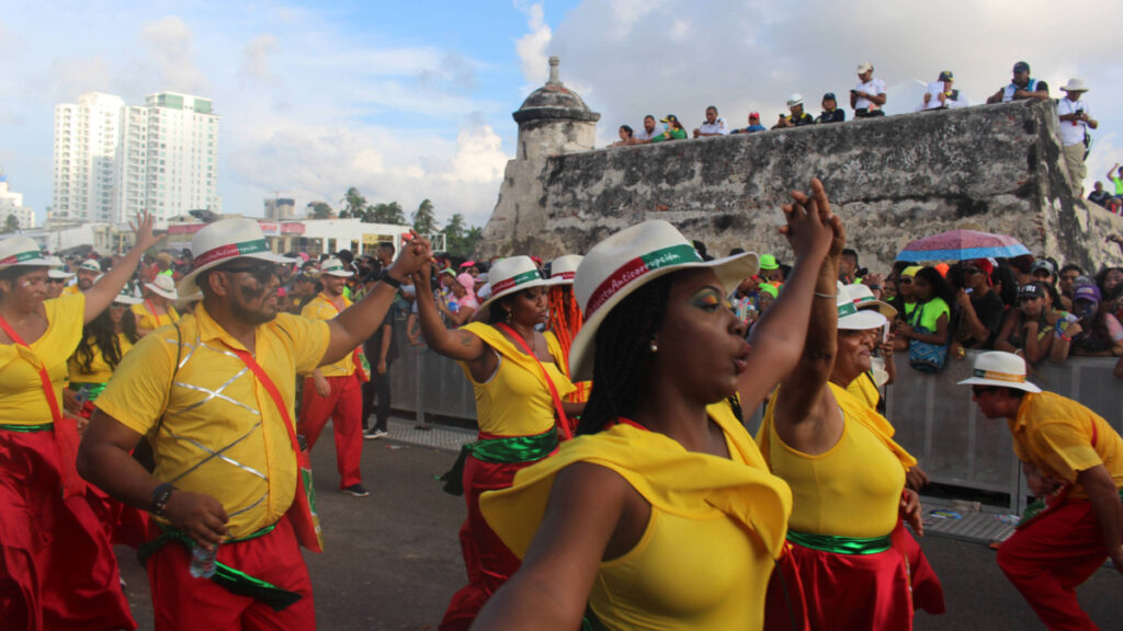 ¡Cartagena celebra sus mejores Fiestas de la Independencia! Hoy la Ciudad Heroica elige a su Reina de la Independencia