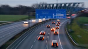 ¿Rápidos y amorosos? Una pareja tuvo sexo en una autopista mientras manejaban a 140 kilómetros por hora