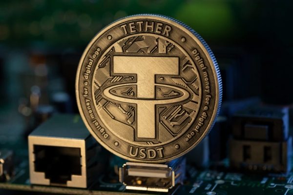 ¿Sabes de dónde viene el Usdt, quién lo emite y cómo es que su valor tiene una paridad 1 a 1 con el dólar?