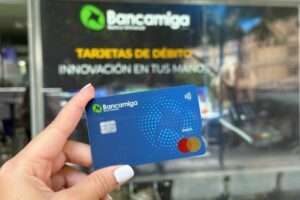 Bancamiga facilita tus compras en Navidad con la Tarjeta de Débito Mastercard
