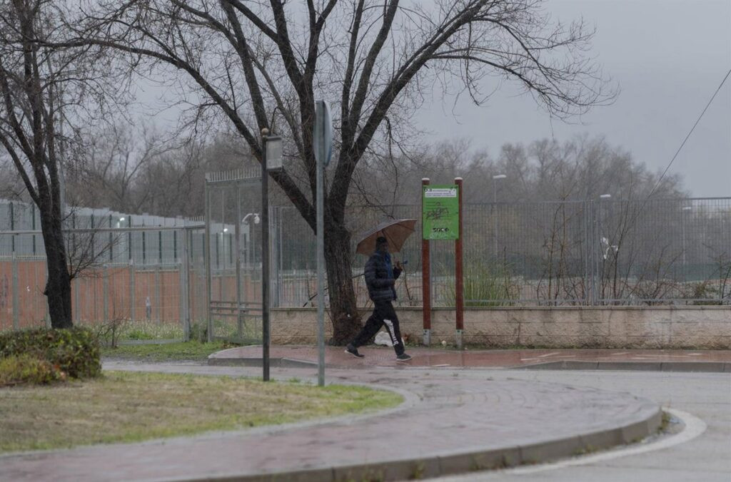 2026 comienza con lluvias en varios puntos del país, que serán fuertes en Canarias, por la llegada de 'Francis'
