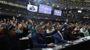 AN aprueba Proyectos de Ley de Presupuesto y de Endeudamiento 2026