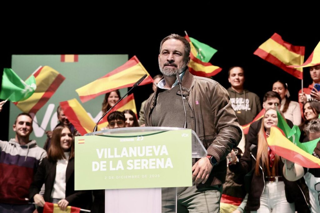Abascal reivindica a Vox como el "gran triunfador" en Extremadura y avisa a Guardiola de que hará valer su fuerza