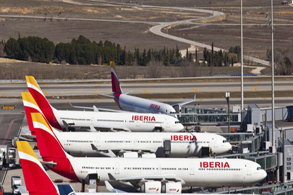 Aerolínea española Iberia cancela operaciones con Venezuela hasta el 31 de diciembre