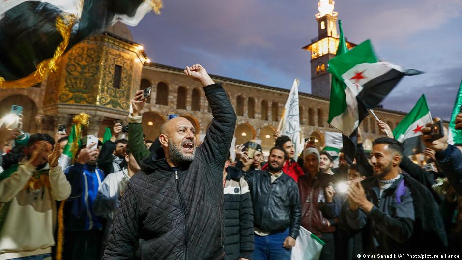 Al Sharaa promete reconstruir Siria y pide estabilidad – DW – 08/12/2025
