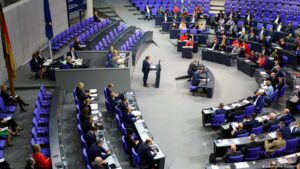 Alemania aprueba nuevo servicio militar, aún voluntario – DW – 05/12/2025