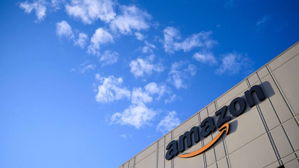 Amazon revela su estrategia para desafiar a Google y Microsoft