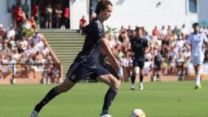 Asencio es baja de última hora por fiebre y puede provocar el debut de Joan Martínez como titular