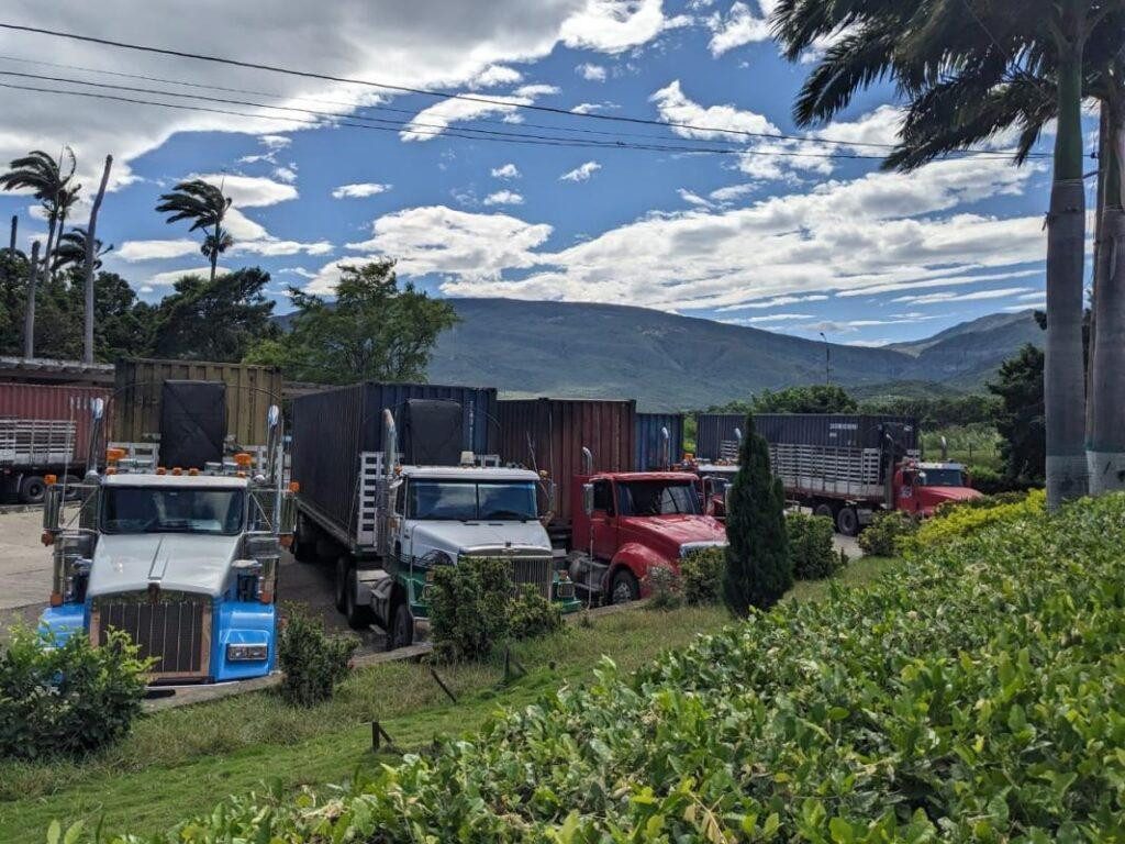 Atanasio Girardot lidera el paso de gandolas con casi 7 mil vehículos de carga