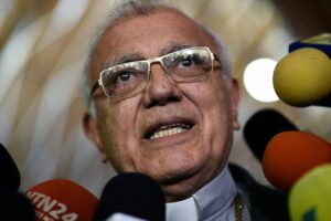 Baltazar Porras denuncia amenazas en el aeropuerto de Maiquetía