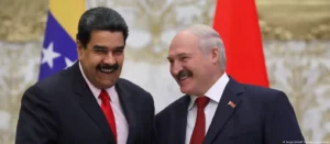 Bielorrusia está dispuesta a alojar a Maduro si decidiera abandonar Venezuela, dice Lukashenko