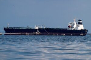 Bloqueo estadounidense dejó 17,5 millones de barriles de petróleo varados en Venezuela, según TankerTrackers