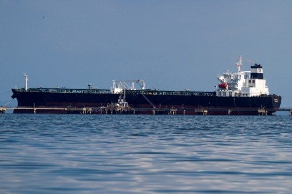Bloqueo estadounidense dejó 17,5 millones de barriles de petróleo varados en Venezuela, según TankerTrackers