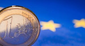 Bulgaria adopta el euro a partir del 1 de enero y la eurozona se extiende a 21 países