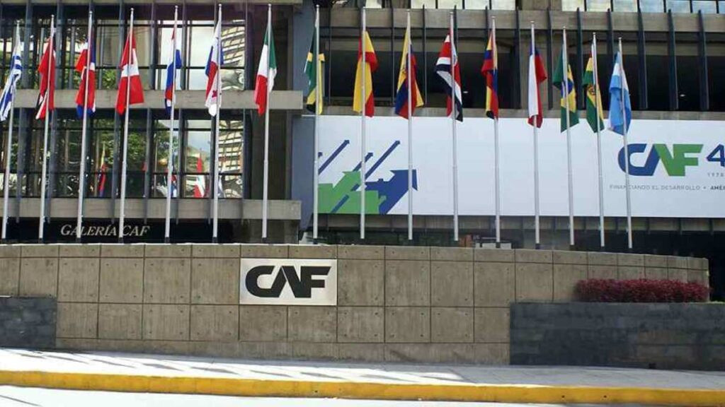 CAF cierra 2025 con aprobaciones récord de USD 18.560 millones