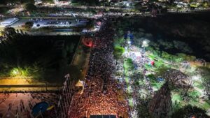 CVG realizó su tradicional encendido navideño