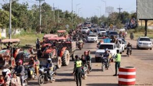 Camboya dice que 4 civiles murieron en ataques de Tailandia – DW – 08/12/2025