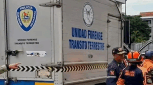Camioneta arrolla y mata a una anciana en Caracas