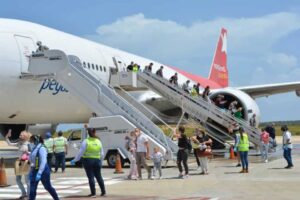 Cancelan vuelo de turistas rusos a Venezuela y retornarán a los que están en Margarita 