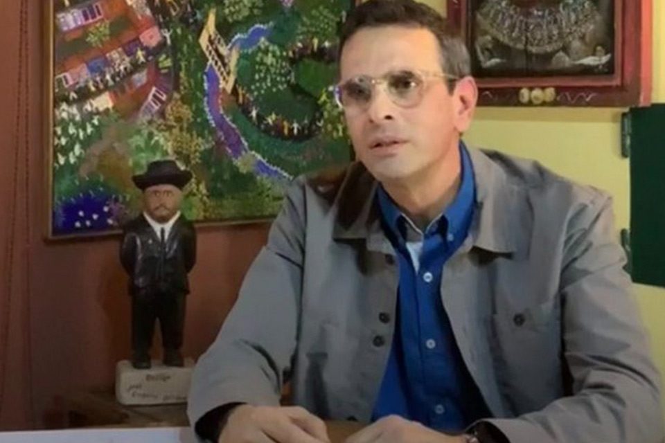 Capriles pide a Maduro hablar con claridad  y reconoce rol de Machado en negociación