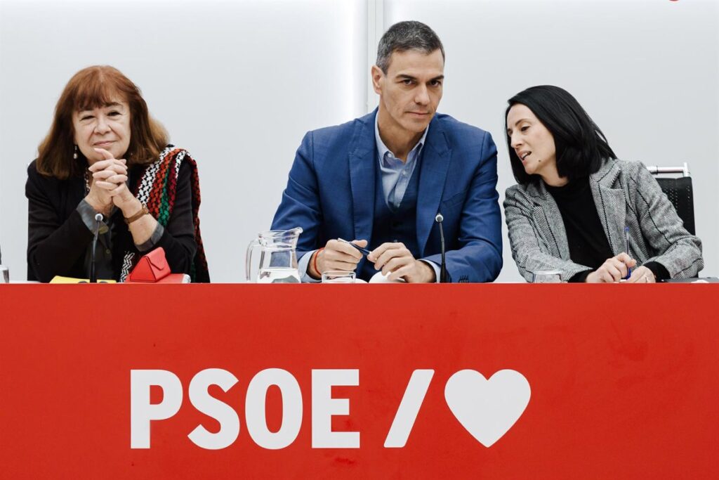Cargos del PSOE urgen a resolver el caso Salazar por el desgaste que genera incluso entre "sanchistas"