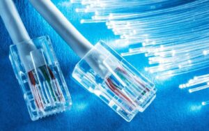 Casetel: en 2025 se triplicó la meta instalación de fibra óptica – AlbertoNews