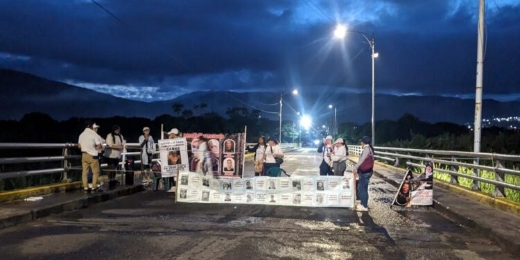 protesta_puente_internacionalSB_05122025-750x375