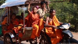 Cinco muertos en nuevos combates entre Tailandia y Camboya – DW – 09/12/2025