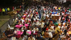 Cocorote hace historia con la Cena Navideña más grande del planeta