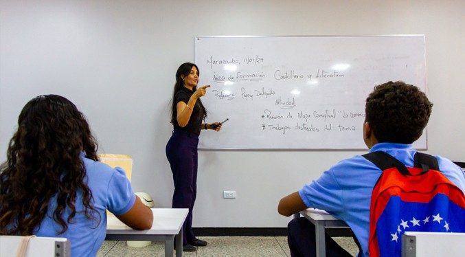 Comienza pago especial para docentes activos del Ministerio de Educación