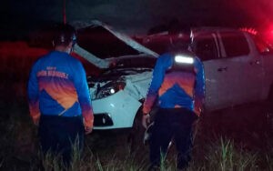Conductor volcó su camioneta en la carretera nacional El Tigre–Pariaguán