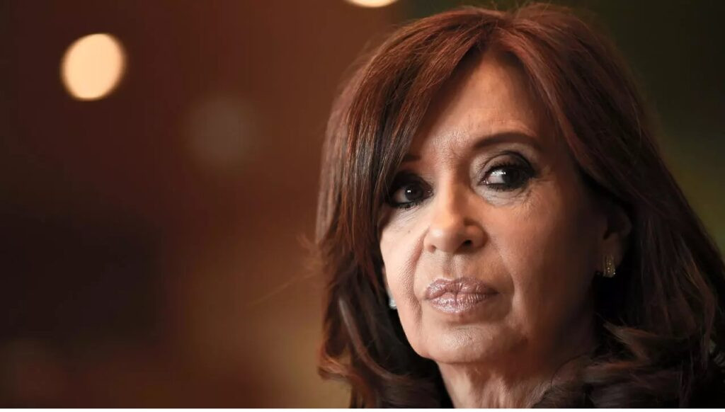 Cristina Fernández fue ingresada a un hospital en Buenos Aires por un cuadro de apendicitis