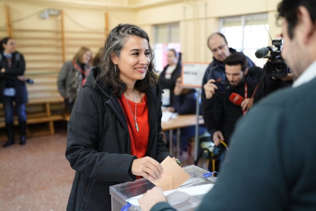 De Miguel insta a llenar las urnas con votos de "esperanza, memoria, futuro y ambición" por una Extremadura mejor