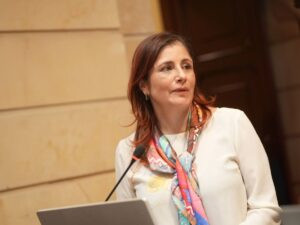 Defensoría colombiana recibe con «alivio y angustia» el cese al fuego de guerrilla del ELN – AlbertoNews