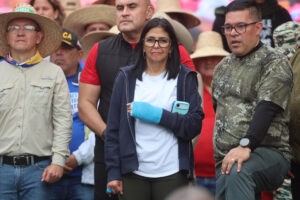 Delcy Rodríguez exigió a trabajadores a extremar vigilancia en instalaciones petroleras