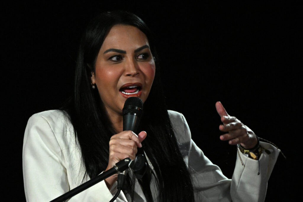 Delsa Solórzano recordó que todavía "son centenares quienes esperan la libertad" en Venezuela