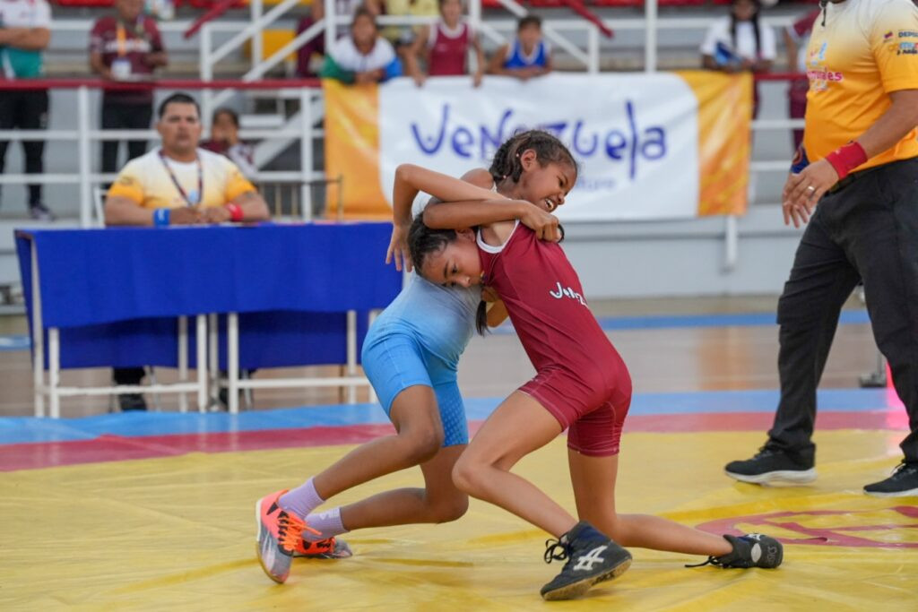 Lucha (1)