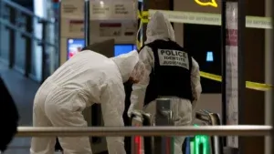 Detenido el presunto agresor de tres mujeres con un cuchillo en el metro de París – AlbertoNews