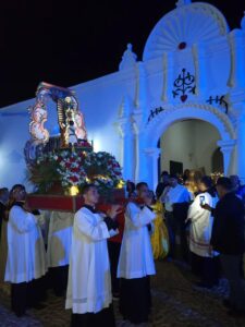 Devotos de Coro rindieron tributo a la virgen de Guadalupe
