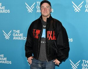 Dramático VIDEO: murió el cocreador del videojuego «Call of Duty» al estrellar su Ferrari