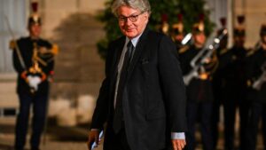 EEUU EXCOMISARIO COMISIÓN EUROPEA | EEUU sanciona y veta la entrada al excomisario de la Comisión Europea Thierry Breton por las regulaciones tecnológicas | elperiodico.com