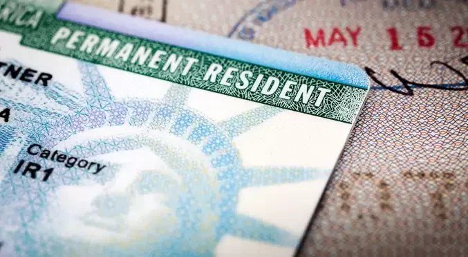 EEUU suspende el programa de sorteo de 'Green Cards'