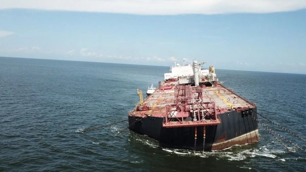 EEUU volvió a incautar un barco petrolero sancionado frente a Venezuela y refuerza la tensión