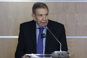 Edmundo González denuncia que decenas de presos políticos corren riesgo ante falta de atención médica – AlbertoNews
