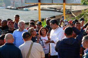 Ejecutivo reitera vuelos de repatriación desde EEUU: “Llegan a ser libres”